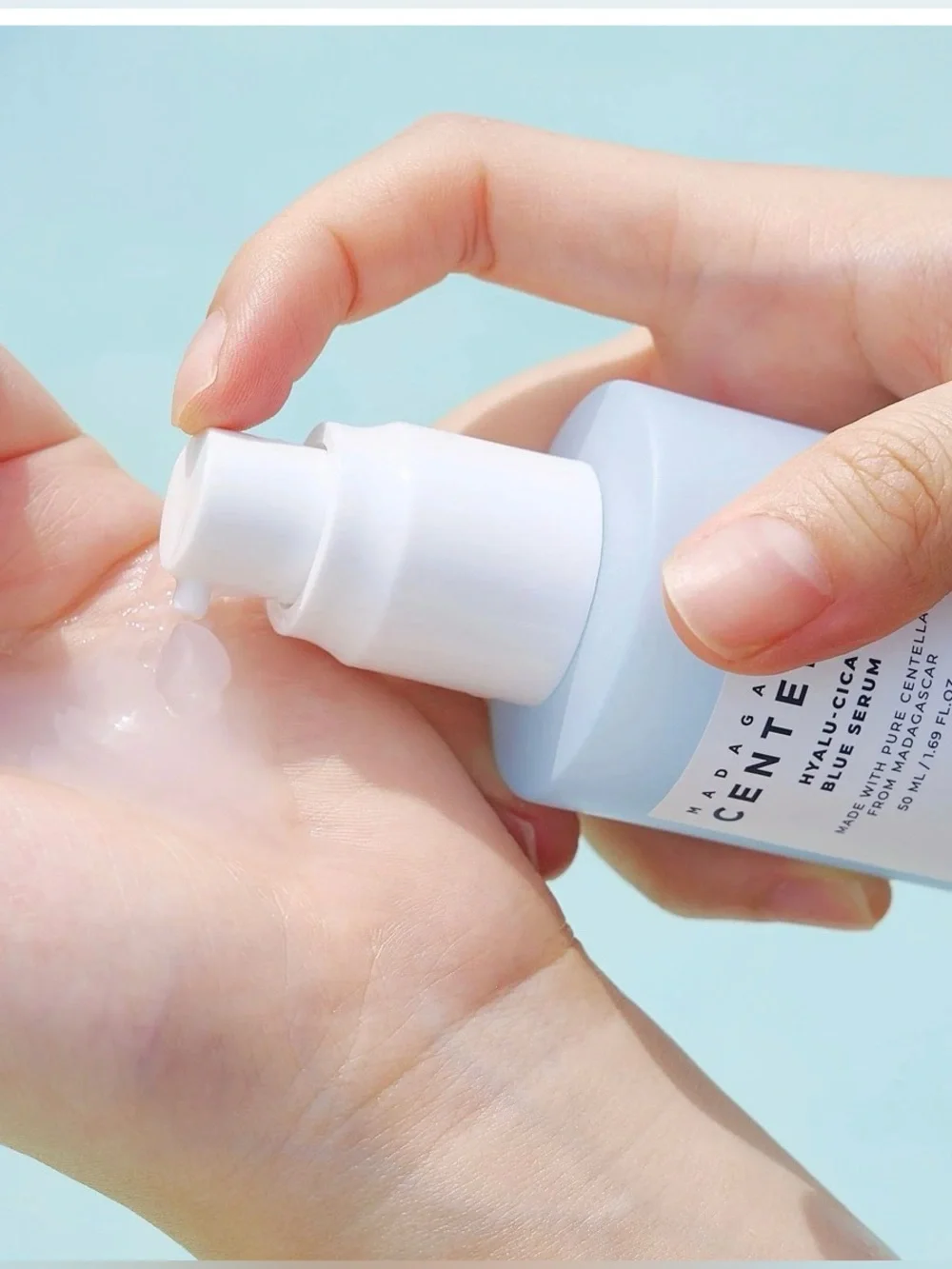 SKIN1004 K-beauty Madagascar Centella Hyalu-Cica Blue Serum - Blue